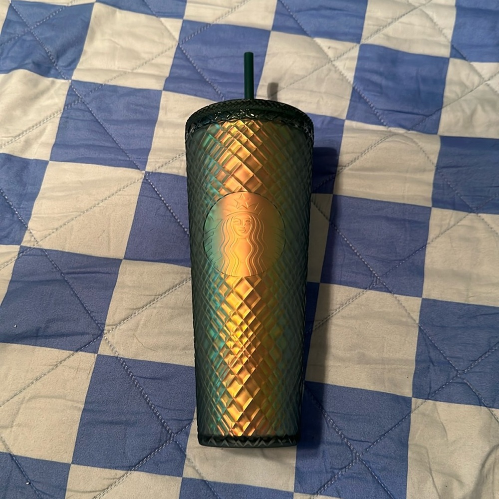 Starbucks 24 ounce Tumbler for cold drinks